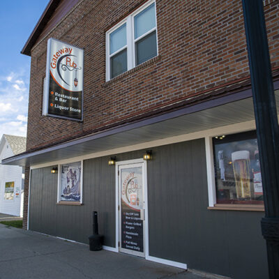 Gateway Pub outside